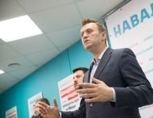 Биография Как разгром системы образования дал козыри Навальному